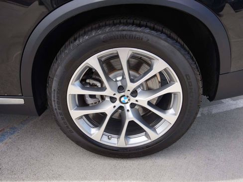 Used 2026 BMW X5 xDrive50e w/ Premium Package AWD/4WD image 6