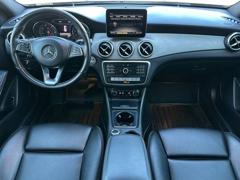 Used 2018 Mercedes-Benz GLA 250 image 15