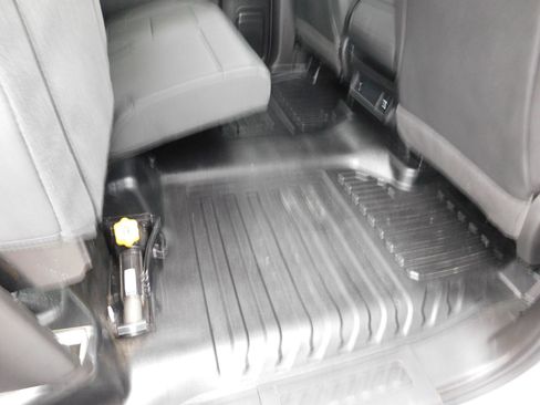 Used 2023 Chevrolet Silverado 1500 W/T w/ WT Value Package image 24