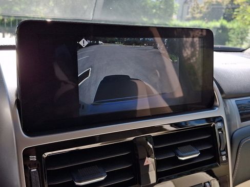 Used 2023 Lexus GX 460 Premium w/ Premium Package AWD/4WD image 19