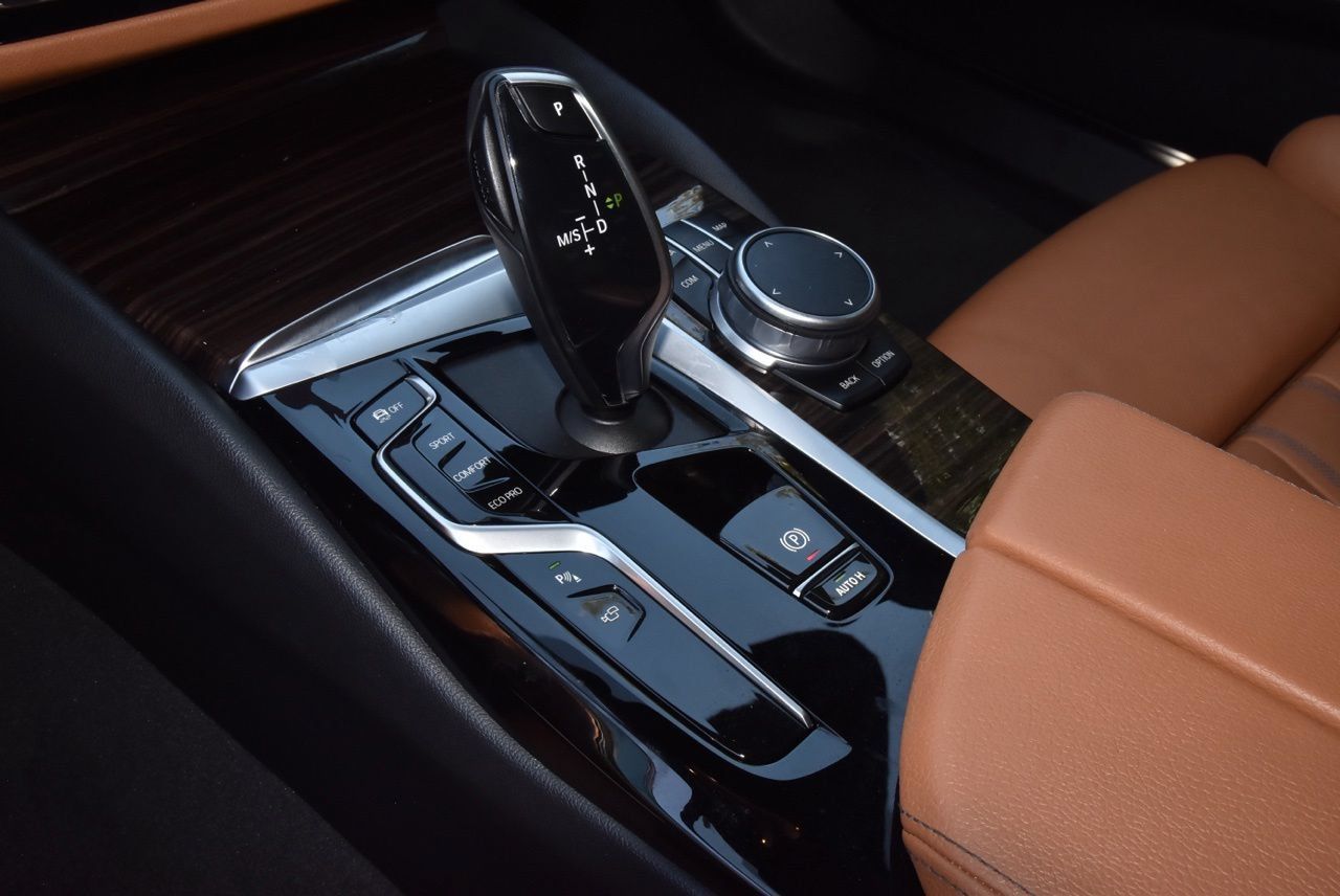 Used 2021 BMW 540i w/ Convenience Package RWD image 30