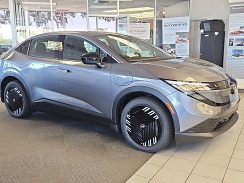 New 2026 Nissan Leaf w/ Floor Mat Package (S+) FWD image 7