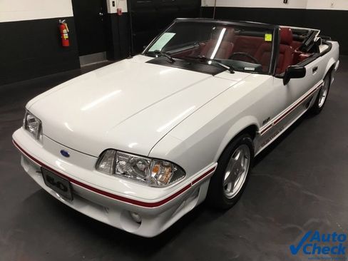 Used 1989 Ford Mustang GT RWD image 6