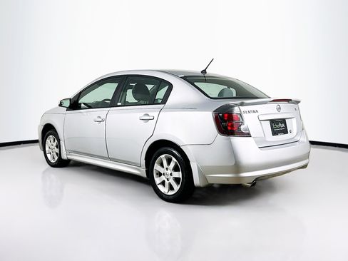 Used 2012 Nissan Sentra 2.0 SR FWD image 5