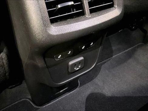 Certified 2022 Chevrolet Equinox Premier AWD/4WD image 26