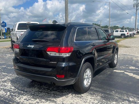 Used 2020 Jeep Grand Cherokee Laredo AWD/4WD image 3