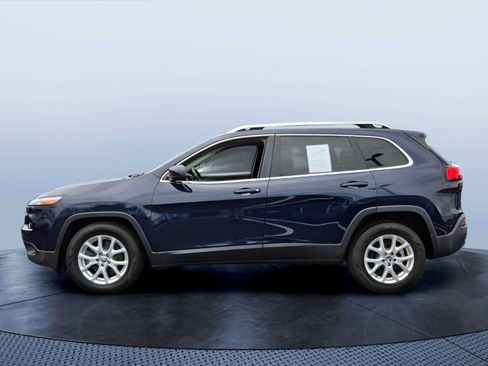 Used 2015 Jeep Cherokee Latitude w/ Comfort/Convenience Group FWD image 3