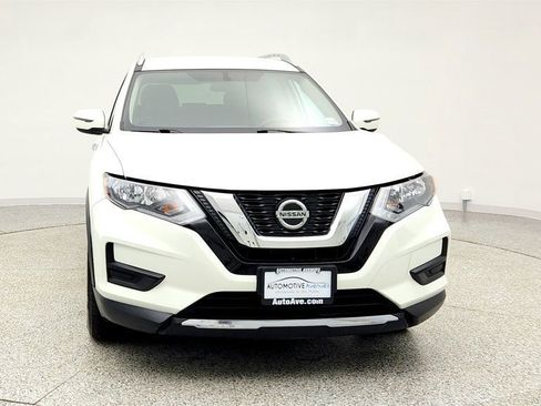 Used 2020 Nissan Rogue S image 2