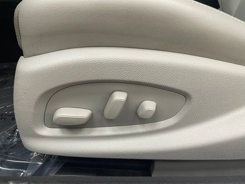 Used 2019 Cadillac ATS Luxury w/ Safety and Security Package AWD/4WD image 11