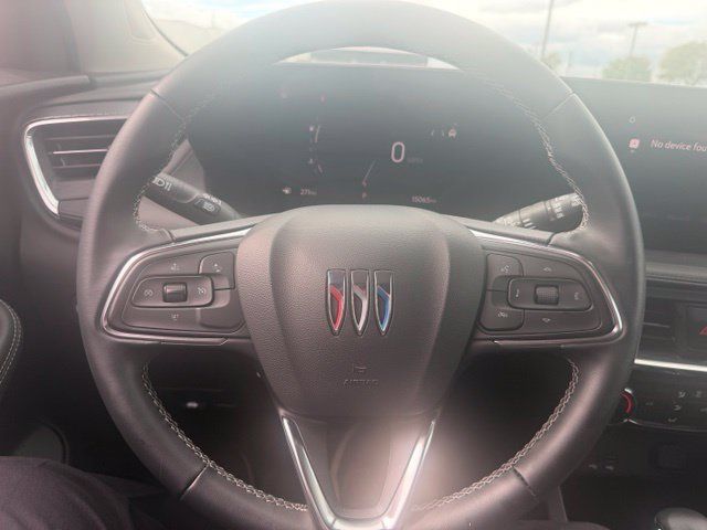 Used 2024 Buick Encore GX Preferred FWD image 17