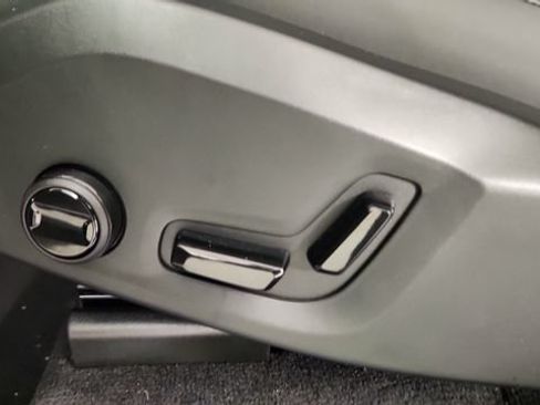 New 2026 Volvo XC90 B6 Core AWD/4WD image 14
