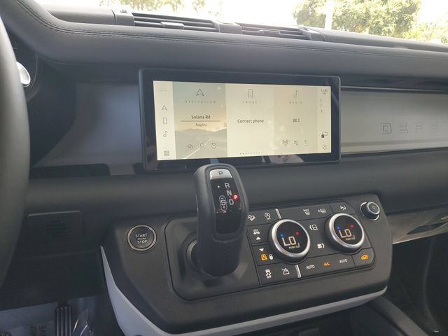 Used 2024 Land Rover Defender 110 S AWD/4WD image 29