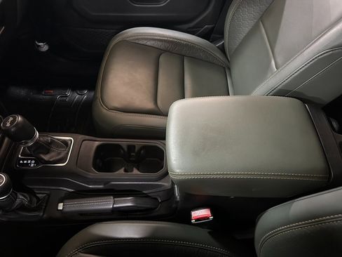 Used 2024 Jeep Wrangler High Altitude image 30