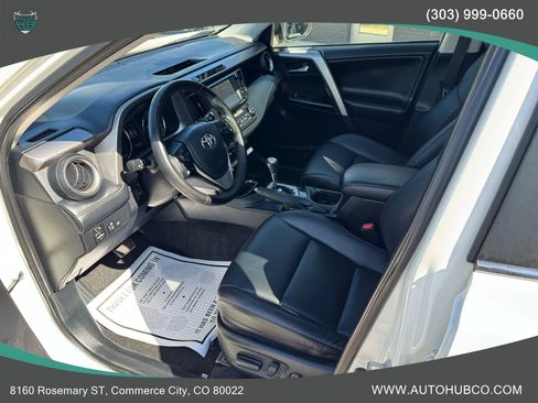 Used 2018 Toyota RAV4 Limited image 7