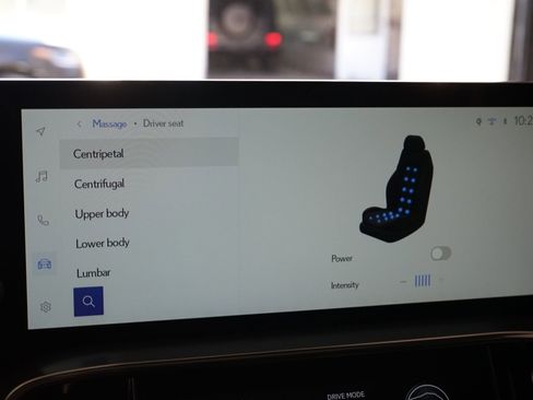 Used 2025 Lexus LX 700h F Sport image 15