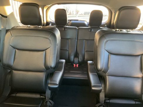 Used 2021 Ford Explorer XLT w/ Equipment Group 202A image 22