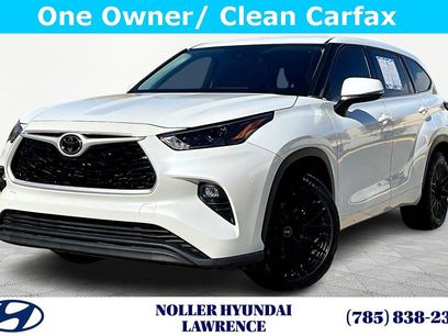 Used 2022 Toyota Highlander LE