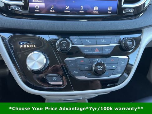 Certified 2023 Chrysler Pacifica Touring-L image 63