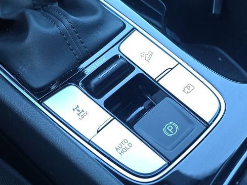 Used 2023 Hyundai Santa Cruz SEL image 32