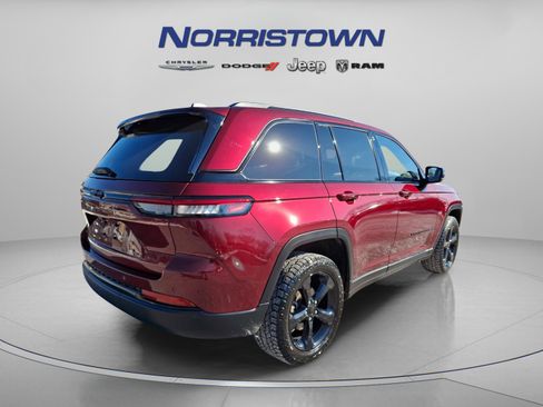 Certified 2023 Jeep Grand Cherokee Altitude image 6