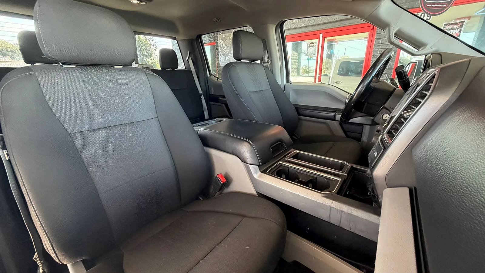 Used 2017 Ford F150 XLT w/ Equipment Group 302A Luxury RWD image 22