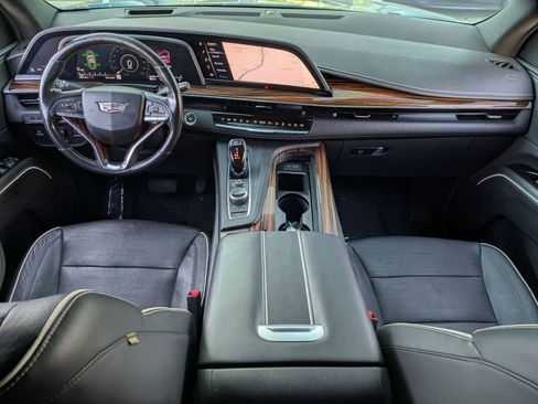 Used 2021 Cadillac Escalade Premium Luxury w/ Driver Assist Tech Package AWD/4WD image 7