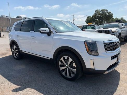 Used 2020 Kia Telluride S FWD image 1