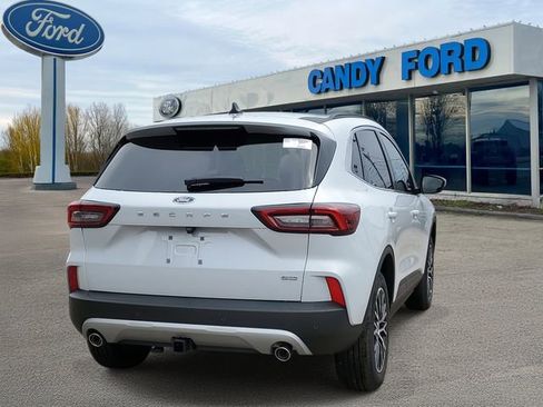 New 2025 Ford Escape SE w/ Class II Trailer Tow Package image 4