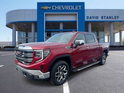 Used 2023 GMC Sierra 1500 SLT w/ SLT Premium Package AWD/4WD image 1