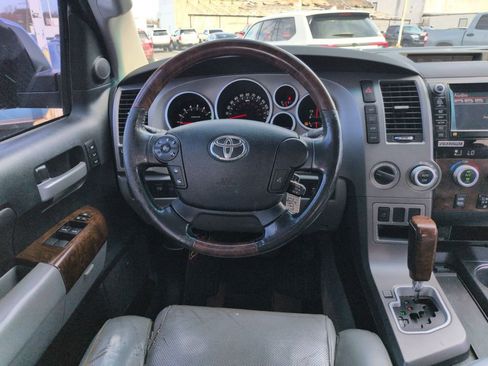 Used 2011 Toyota Tundra Limited w/ Platinum Pkg image 14