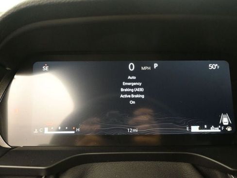 New 2025 Jeep Grand Cherokee Altitude AWD/4WD image 32