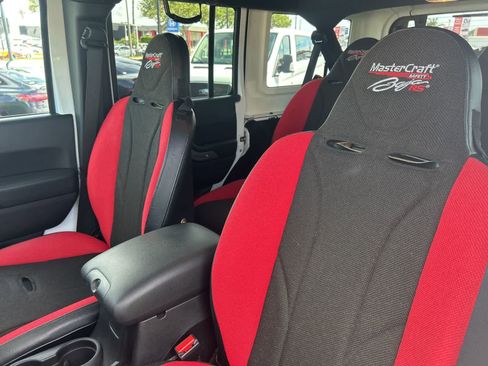 Used 2012 Jeep Wrangler Unlimited Sport image 48