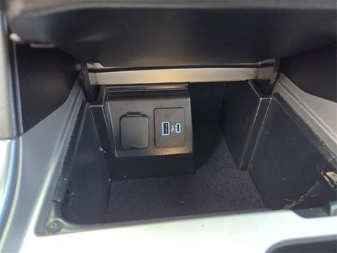 Used 2023 Ford Explorer XLT w/ Equipment Group 202A image 27