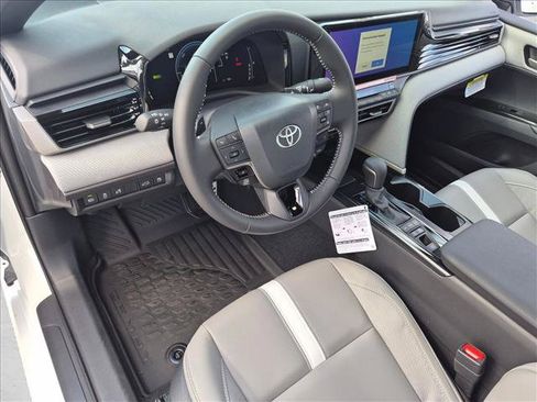 New 2026 Toyota Camry SE FWD image 3