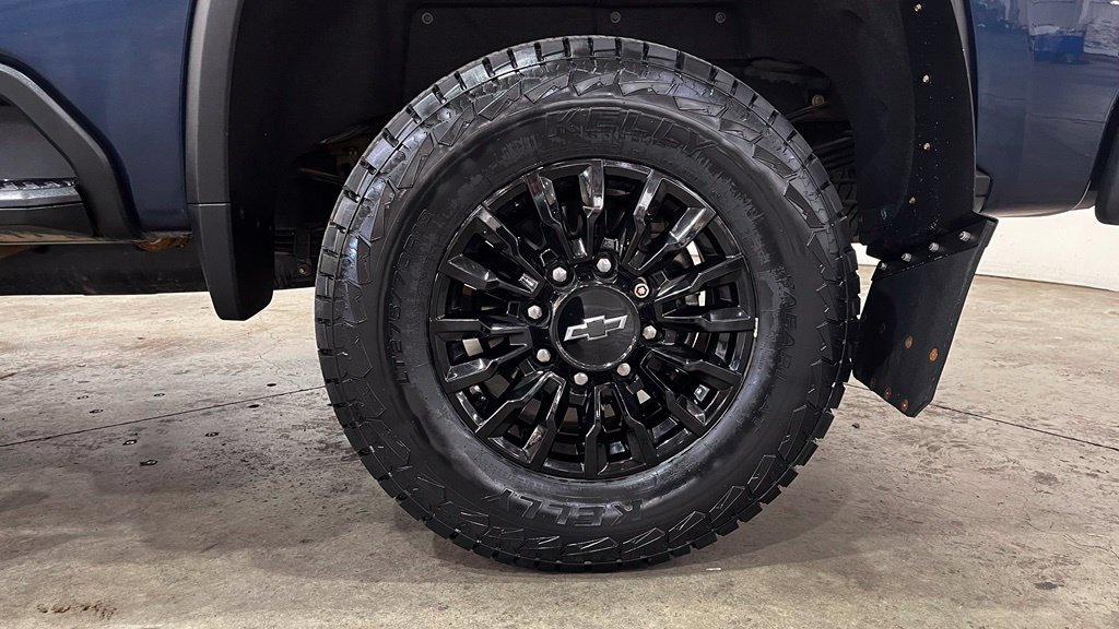 Certified 2023 Chevrolet Silverado 3500 LTZ w/ LTZ Plus Package AWD/4WD image 13