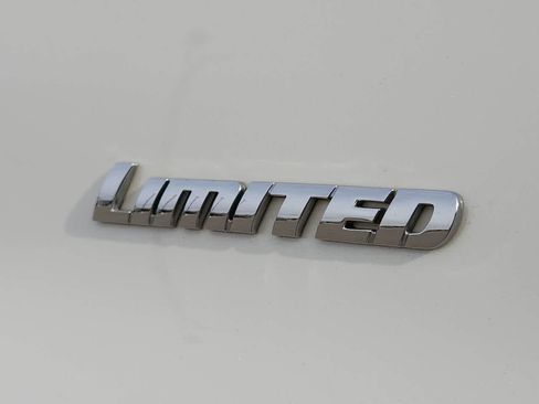 Used 2019 Toyota 4Runner Limited image 11