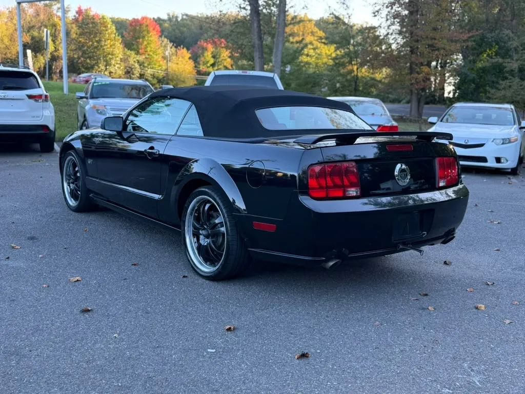 Used 2006 Ford Mustang GT Premium RWD image 3