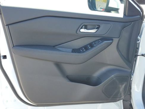 New 2026 Nissan Rogue SV image 9