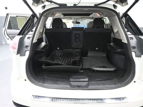 Used 2015 Nissan Rogue SL w/ SL Premium Package AWD/4WD image 25