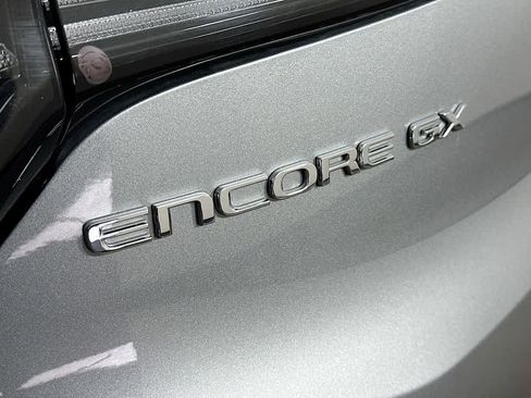 Used 2024 Buick Encore GX Avenir w/ Avenir Technology Package FWD image 7