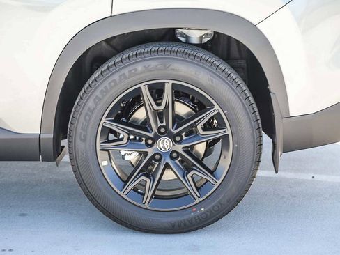 New 2026 Toyota Grand Highlander AWD Hybrid image 11