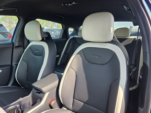 New 2026 Kia K4 GT-Line image 23