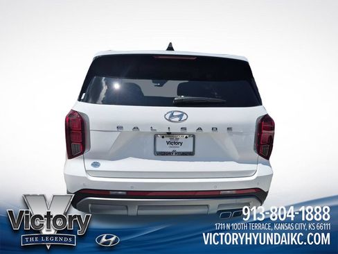 Used 2025 Hyundai Palisade SEL FWD image 4