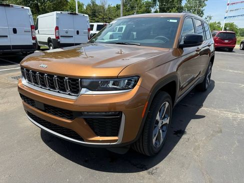 New 2026 Jeep Grand Cherokee L Limited AWD/4WD image 7