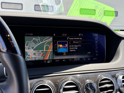 Used 2020 Mercedes-Benz S 560 Sedan image 23