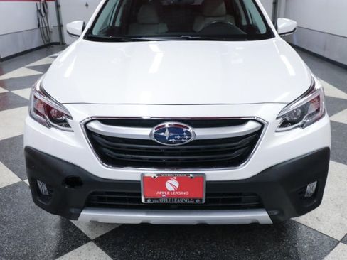 Used 2022 Subaru Outback Limited AWD/4WD image 4