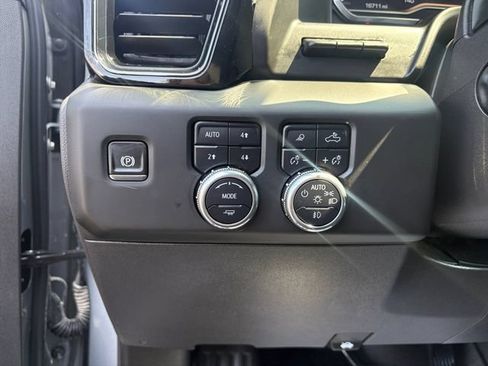 Used 2025 GMC Sierra 1500 AT4 w/ AT4 Premium Package AWD/4WD image 20