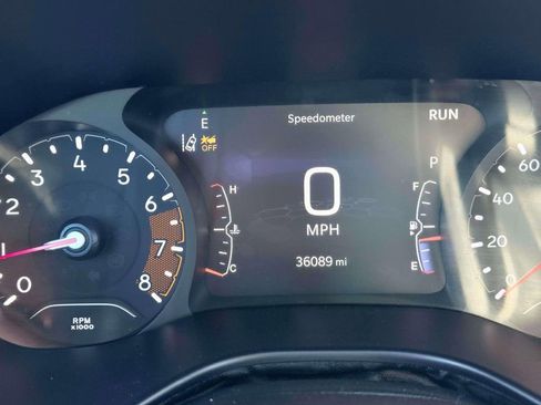 Used 2024 Jeep Compass Latitude image 18