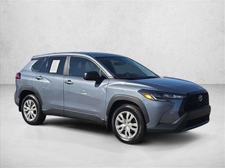 Used 2022 Toyota Corolla Cross L AWD/4WD video 3