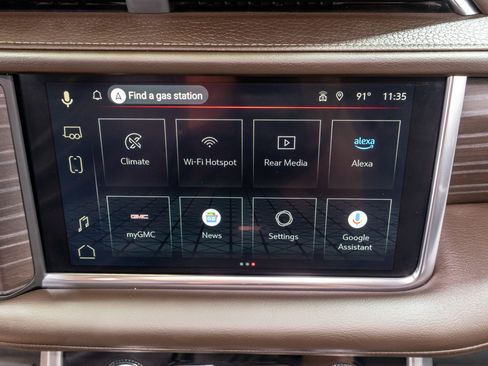 Used 2024 GMC Yukon XL Denali w/ Advanced Technology Package AWD/4WD image 20
